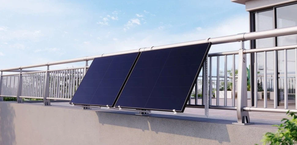 Balcony solar panels mounting Balcony solar panels mounting