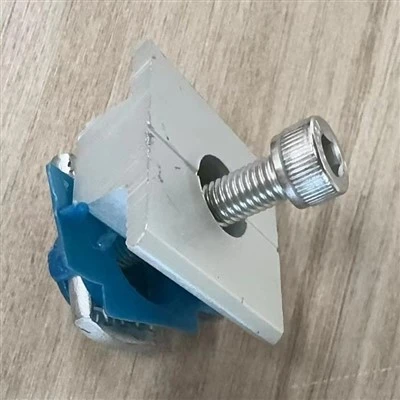 Слънчев панел Mid Clamp Wing